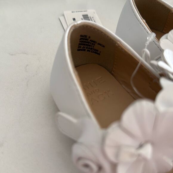 Janie and Jack Flower Ballet Flat in White Size 5 - Picture 6 of 7